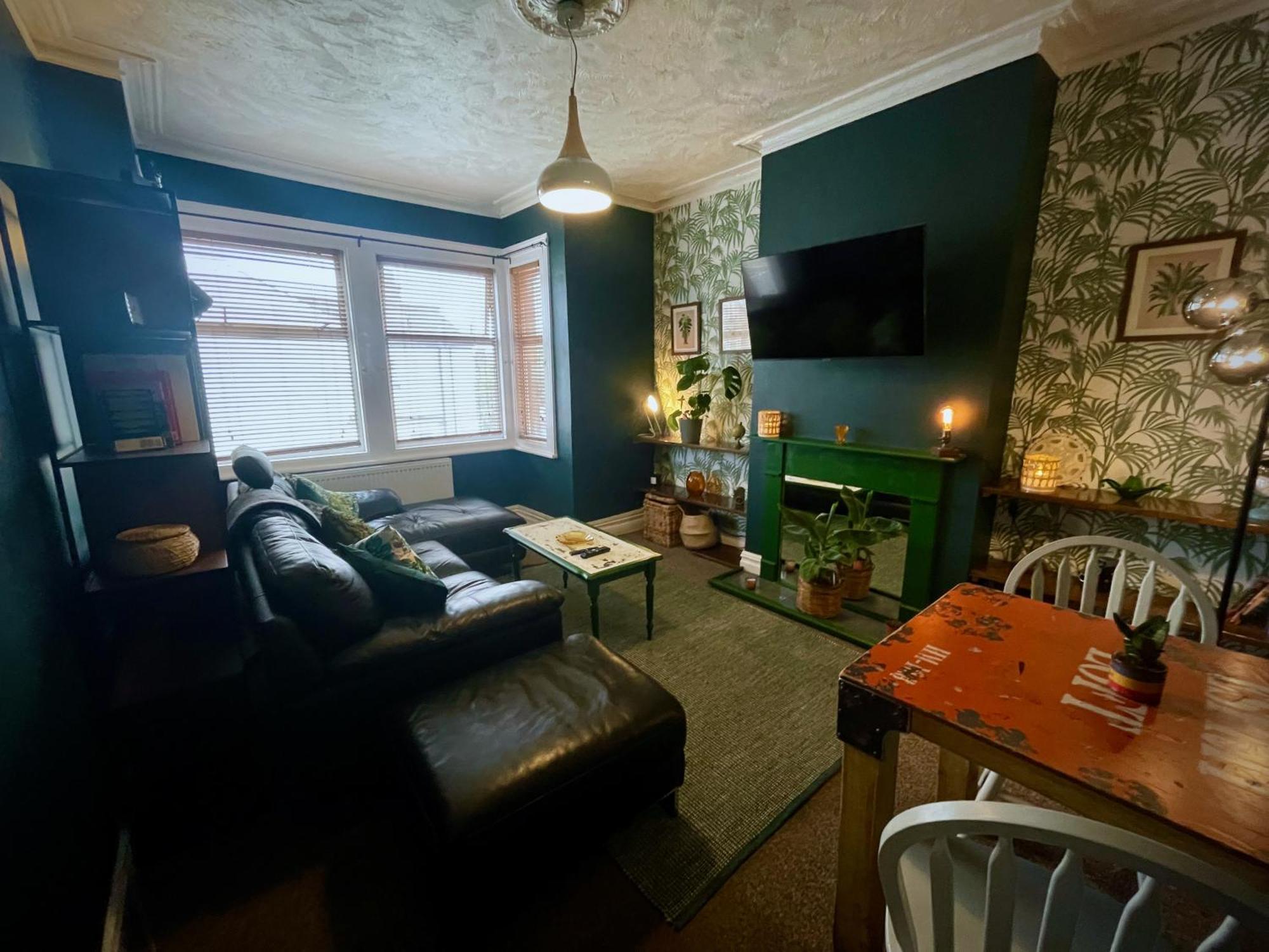 Stylish And Artistic Flat In Southend On Sea Apartment Bagian luar foto
