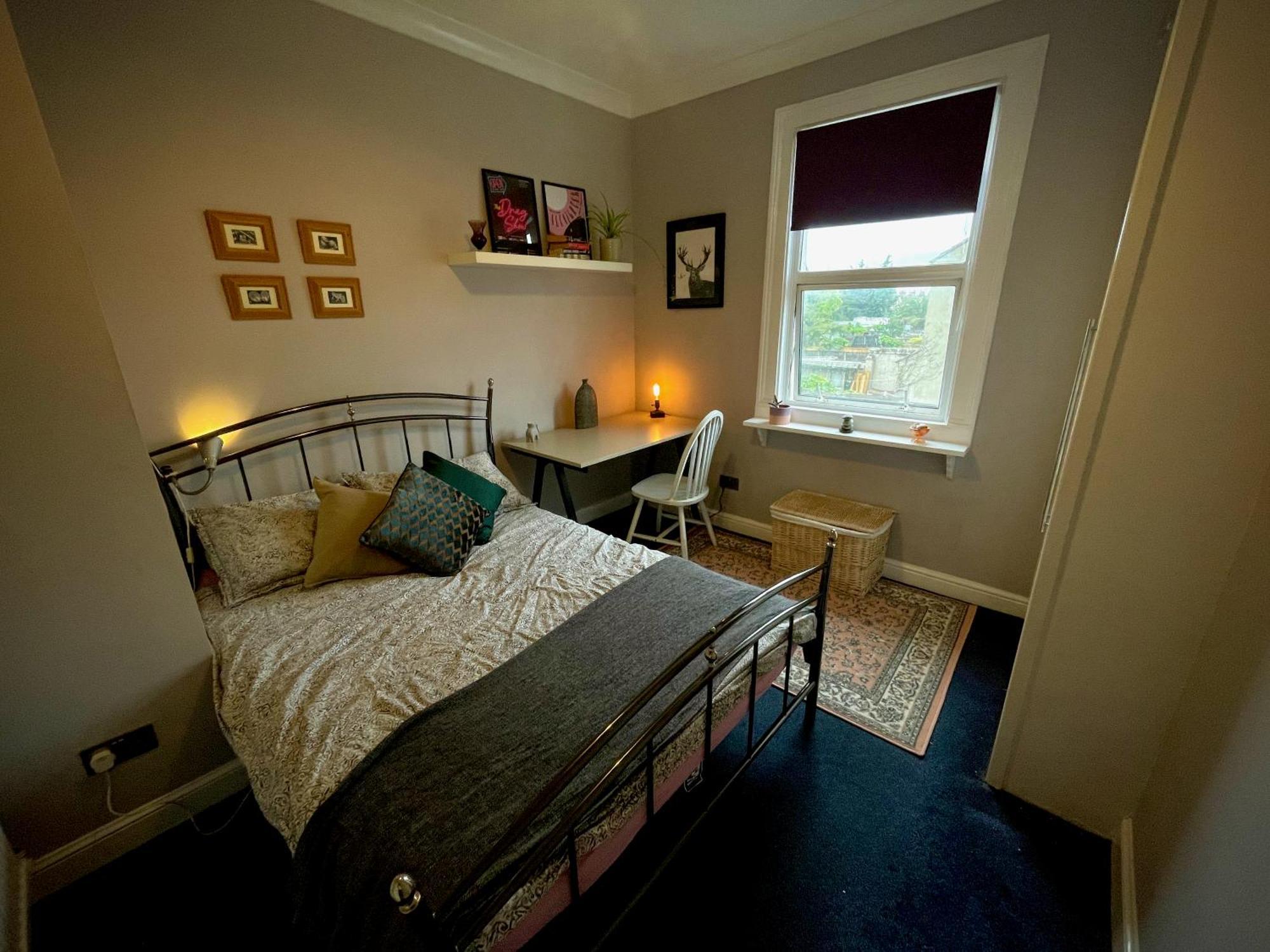 Stylish And Artistic Flat In Southend On Sea Apartment Bagian luar foto