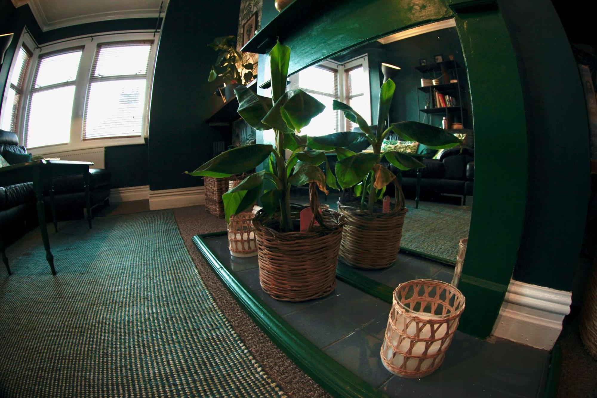 Stylish And Artistic Flat In Southend On Sea Apartment Bagian luar foto