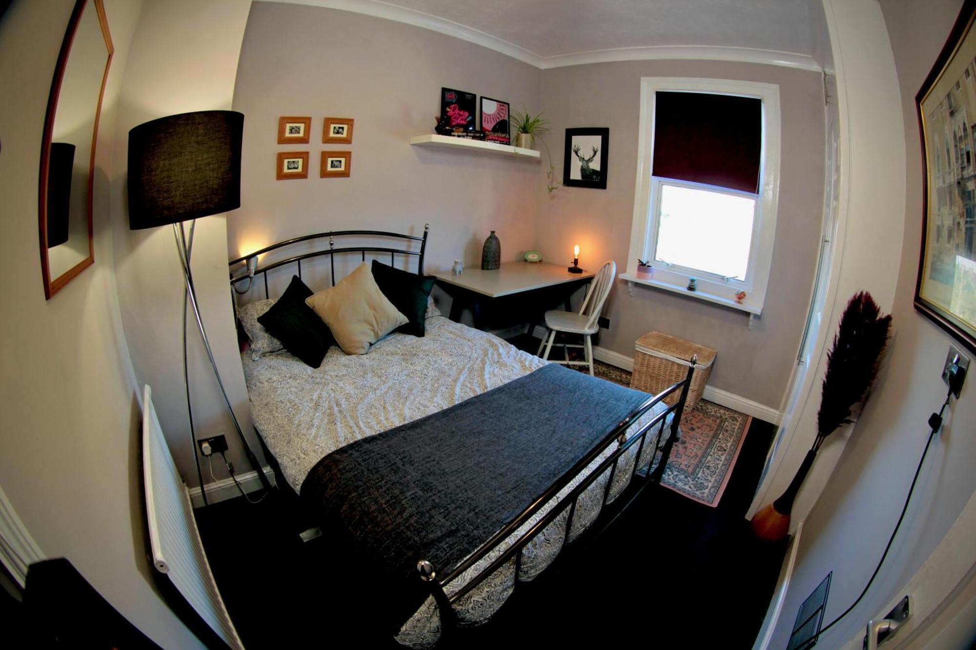 Stylish And Artistic Flat In Southend On Sea Apartment Bagian luar foto
