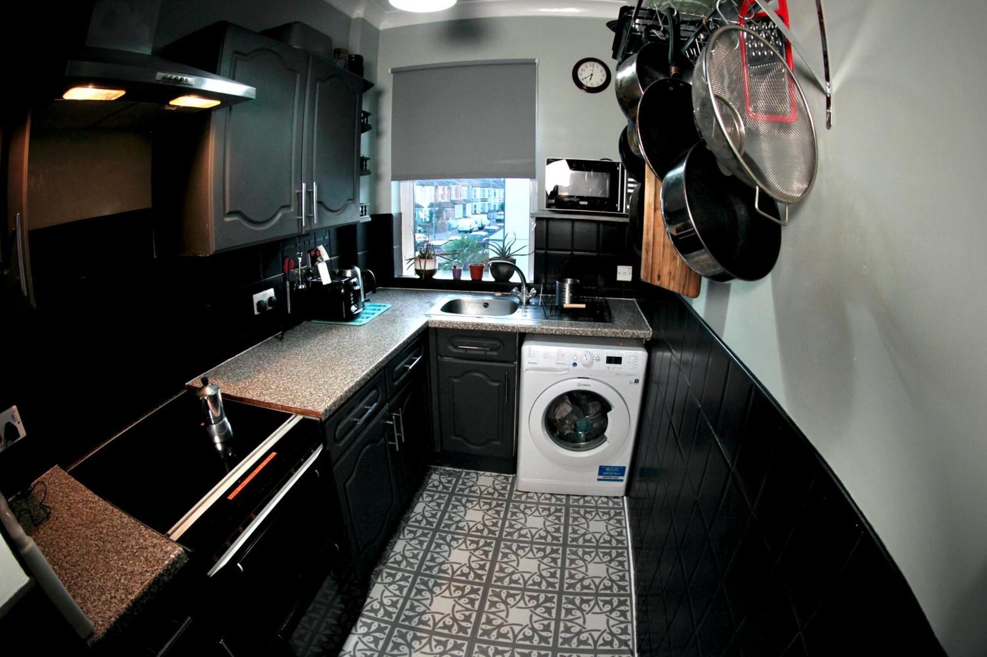Stylish And Artistic Flat In Southend On Sea Apartment Bagian luar foto