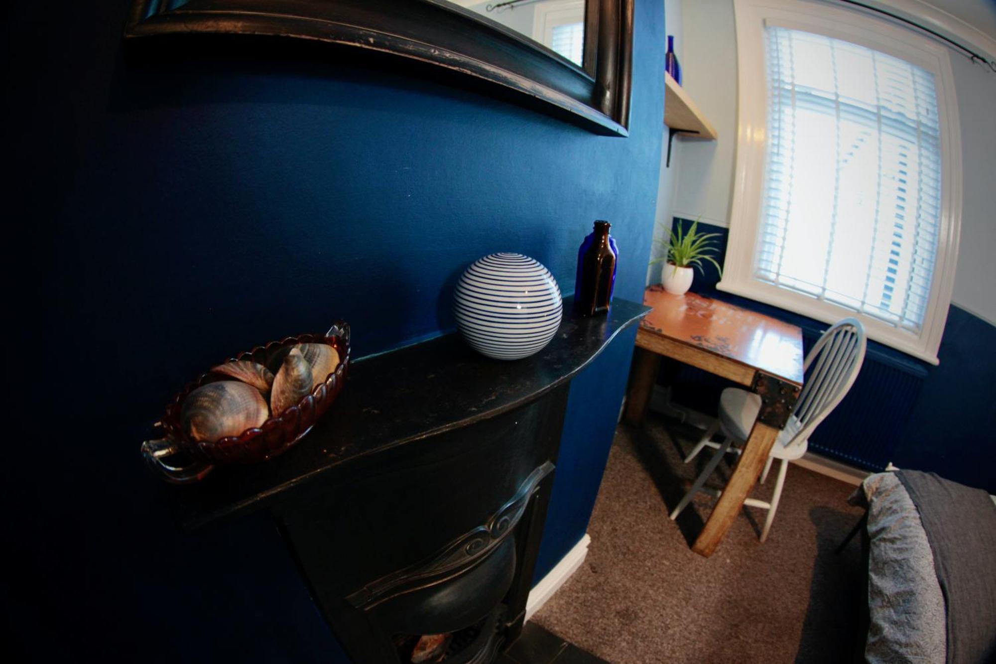 Stylish And Artistic Flat In Southend On Sea Apartment Bagian luar foto